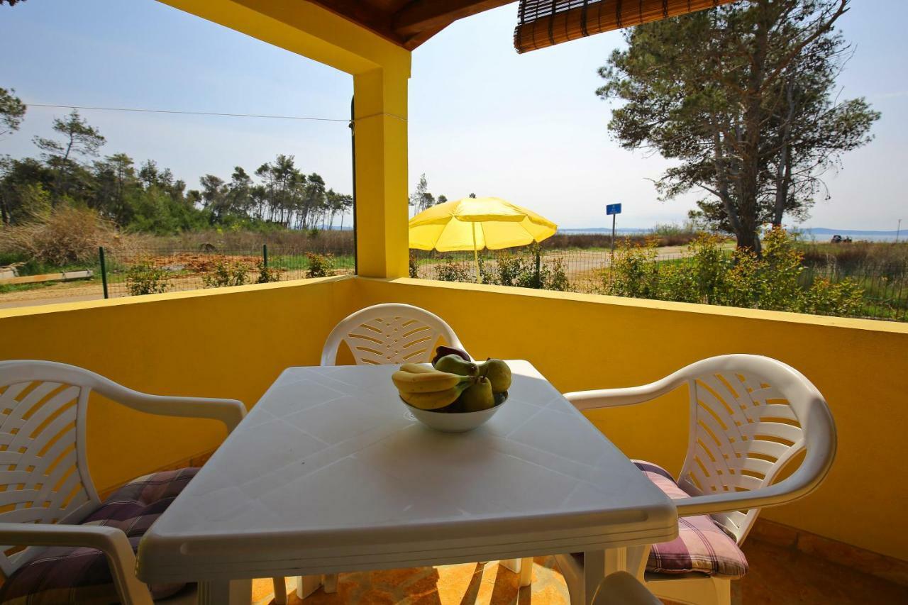 House On The Beach Tin Privlaka  Εξωτερικό φωτογραφία