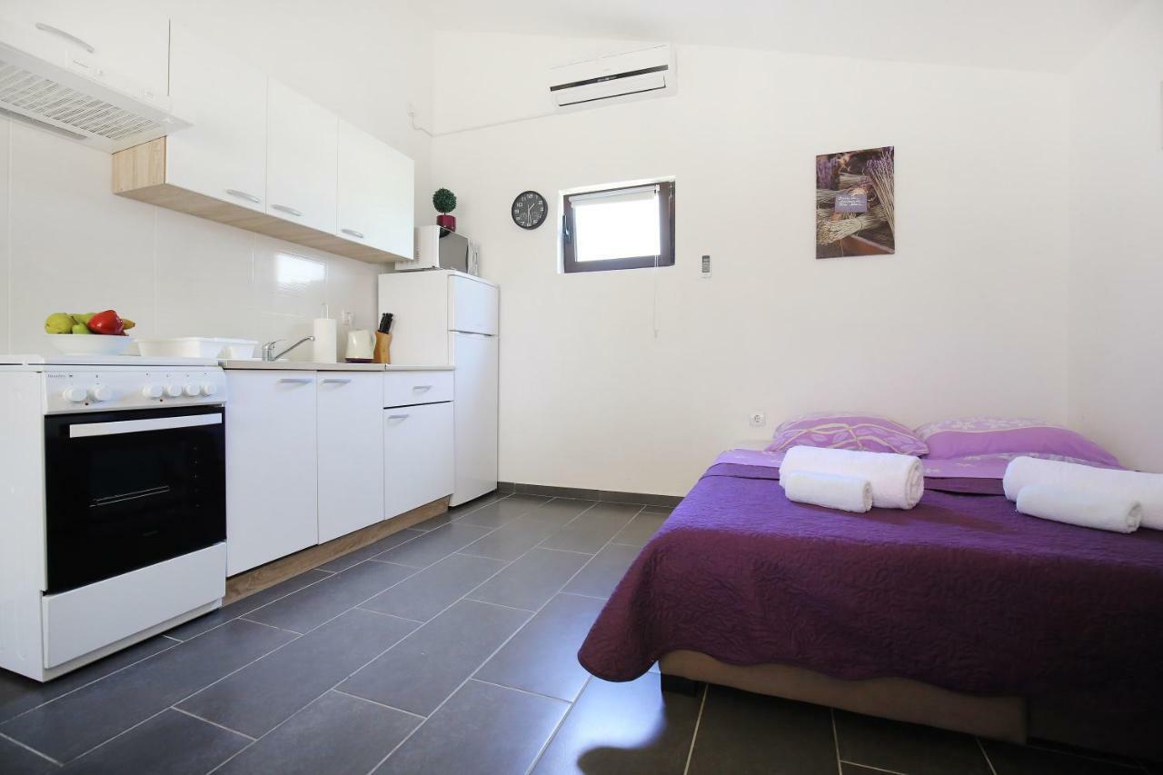 House On The Beach Tin Privlaka  Εξωτερικό φωτογραφία